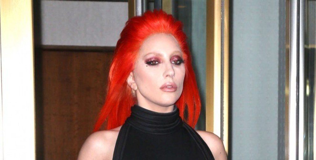 Леди Гага кардинально сменила цвет волос